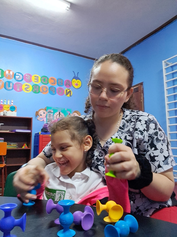 FOTO ESTIMULACIÓN TEMPRANA